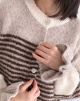 Strickjacke, Streifen, Volantbündchen, Cappuccino