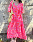 Musselin Kleid, Kurzarm, Leo '25, Neon-Pink