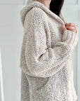 Bouclé Jacke, mit Kapuze, Beige