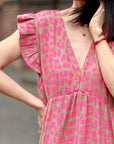 Musselin Kleid, Rückenausschnitt. ärmellos, Rosa-Leo