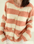 Bouclé Cardigan, Streifen, große Knöpfe