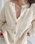 Bouclé Cardigan, große goldene Knöpfe, Creme