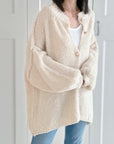 Strickjacke, mit goldenen Knöpfen, Cremeweiß