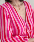 Musselin Kleid, Rückenausschnitt, Pink-Streifen, 3 Farben