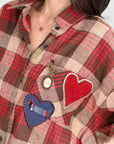 Karobluse mit Herz-Deko