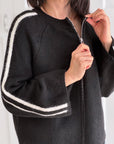 Strickjacke, Kontrastlinie, 5 Farben