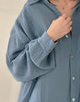 Musselin Bluse, long oversize, Graublau