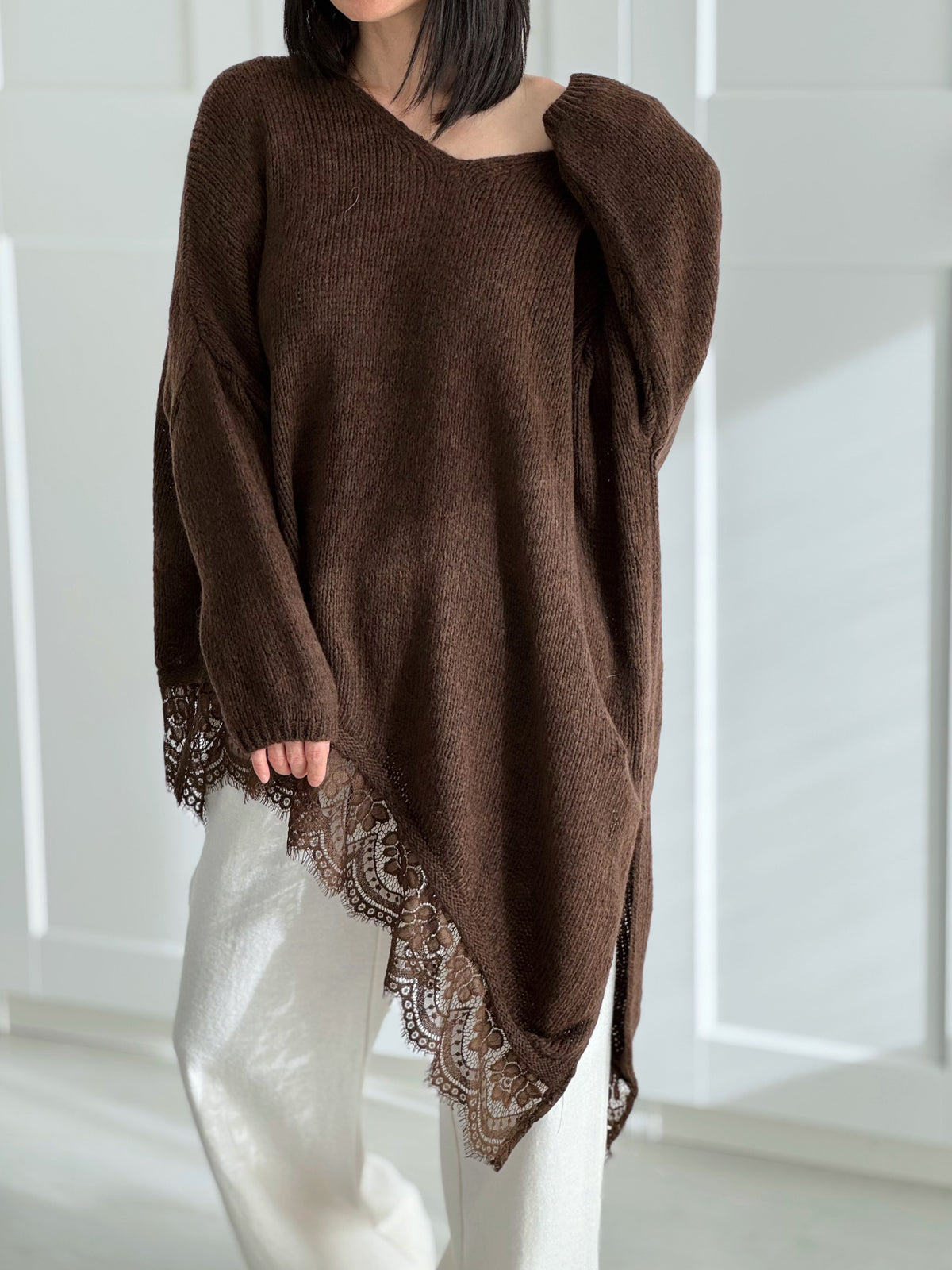 Oversize-Pullover mit Spitzensaum, 5 Farben