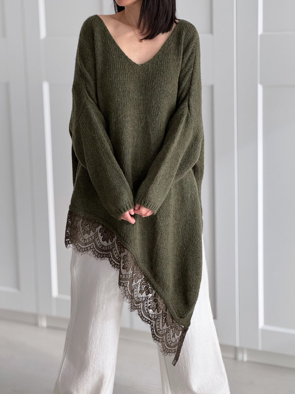 Oversize-Pullover mit Spitzensaum, 5 Farben