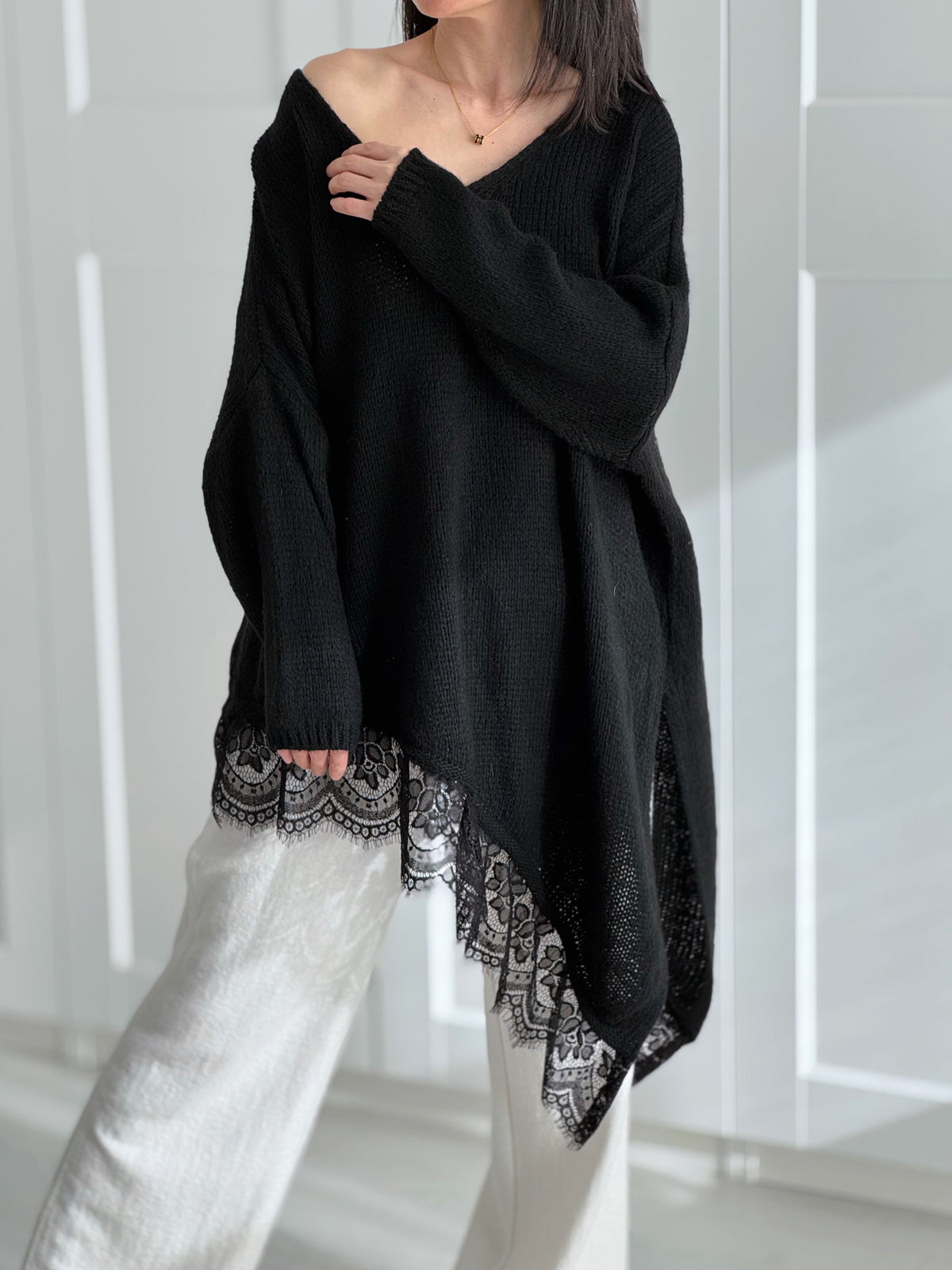 Oversize-Pullover mit Spitzensaum, 5 Farben