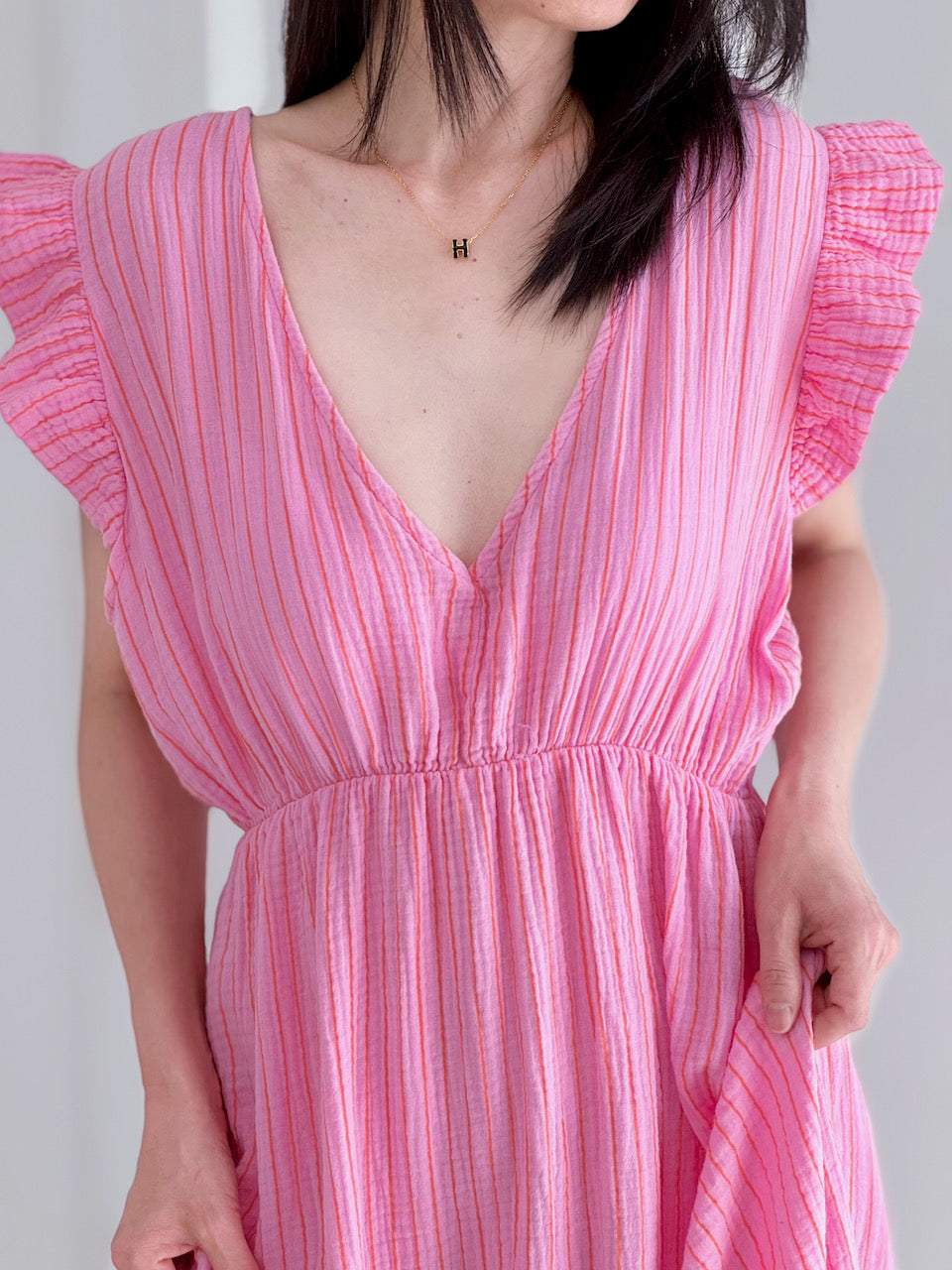 Musselin Kleid, rückenfrei, ärmellos, feine Streifen, Orange-Rosa