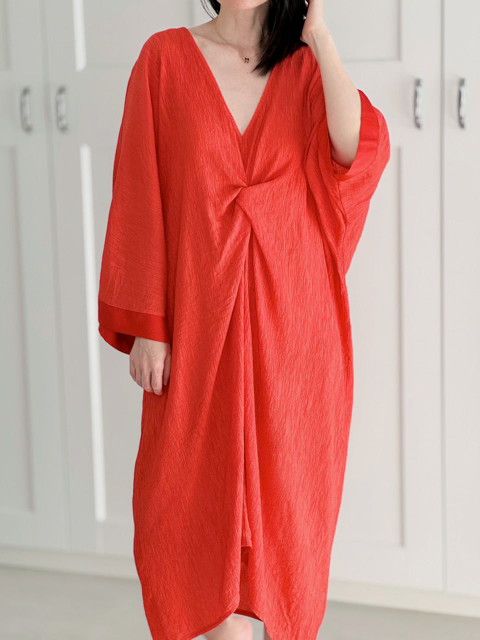Kleid mit Knoten, 2 Farben