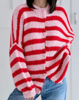 Strickjacke, mit Herzknöpfen, Rot