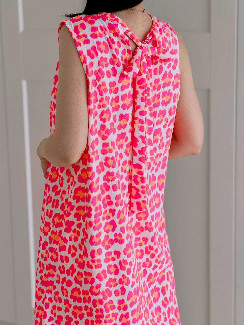Tunika, Rückenschleife, Leo, Neon-Rosa