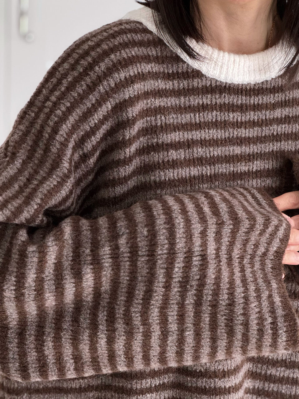 Pullover, flauschi, Streifen, Rückenschleife, Schoko