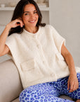 Strickweste, mit aufgesetzten Taschen, Cremeweiß