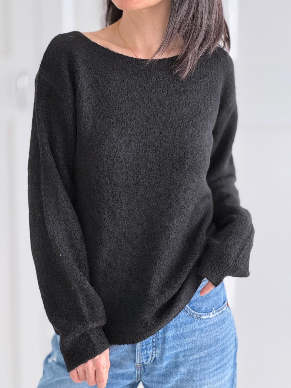 Pullover mit Spitzenrücken, Schwarz