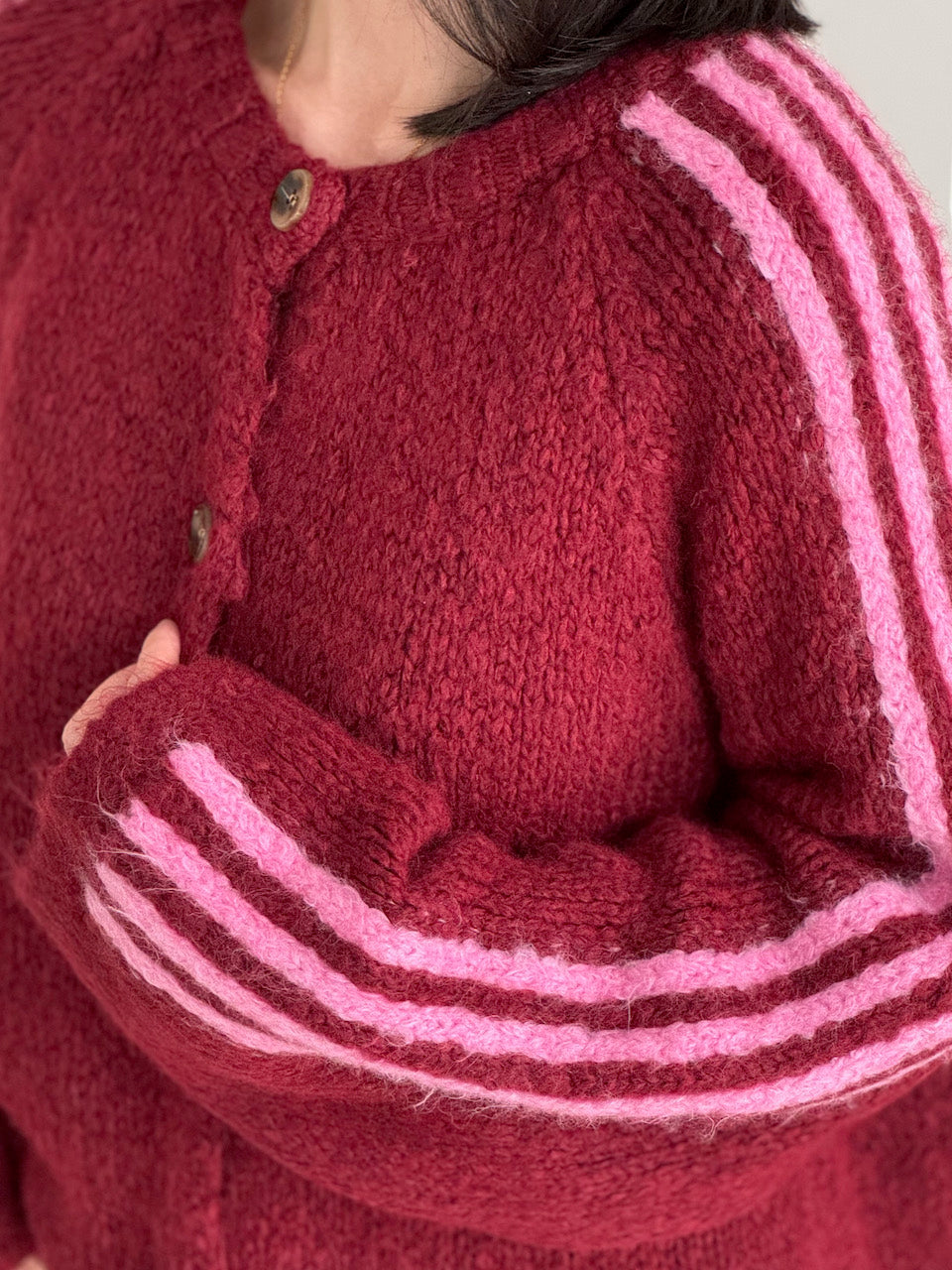 Strickjacke, Kontrastlinie-4, flauschi, 4 Farben