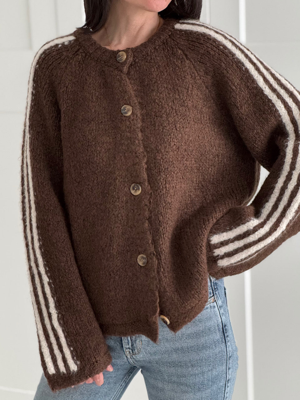 Strickjacke, Kontrastlinie-4, flauschi, 4 Farben