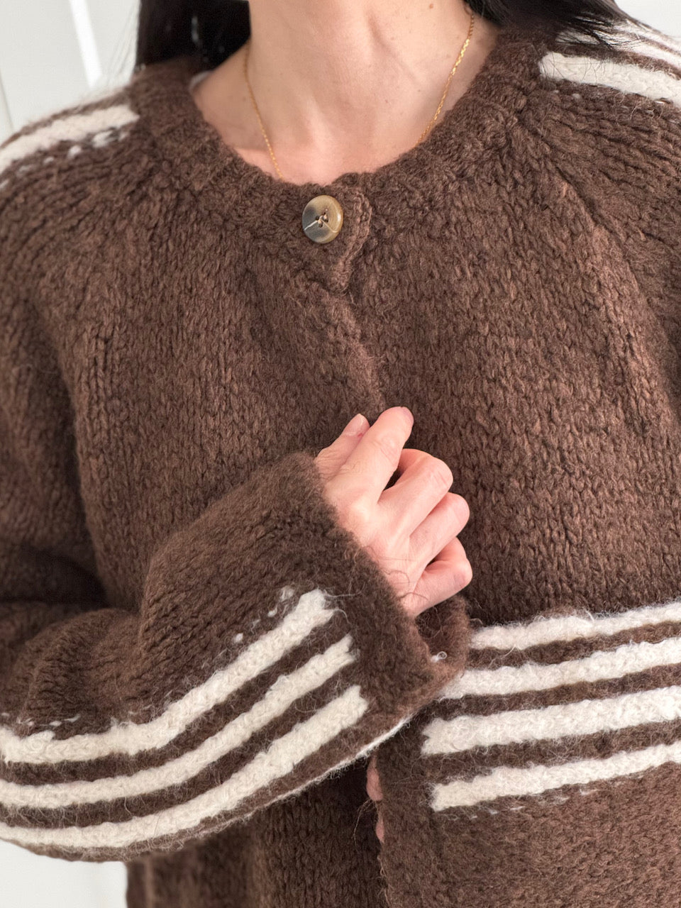 Strickjacke, Kontrastlinie-4, flauschi, 4 Farben