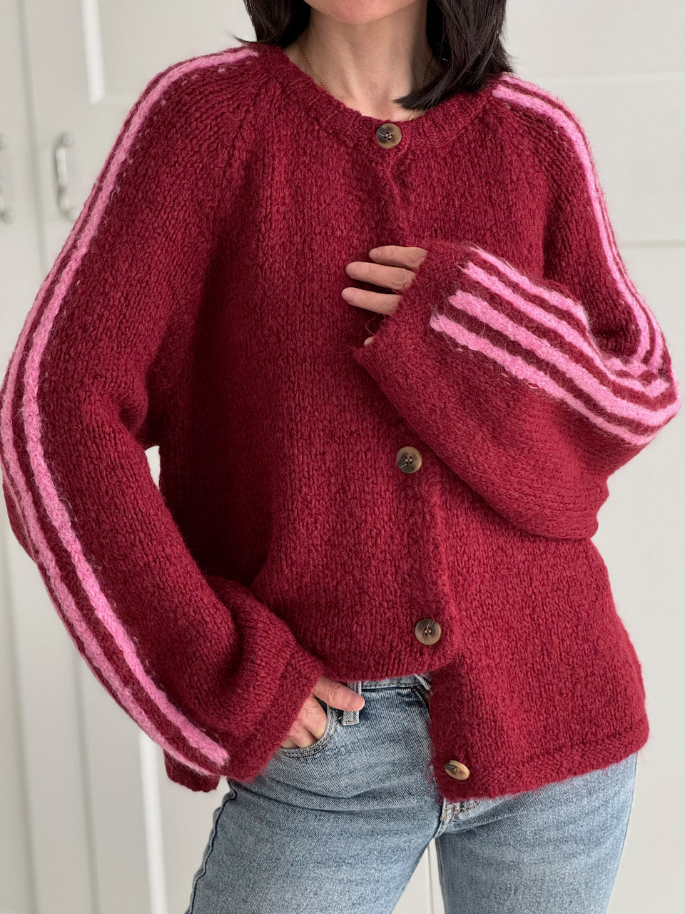 Strickjacke, Kontrastlinie-4, flauschi, 4 Farben
