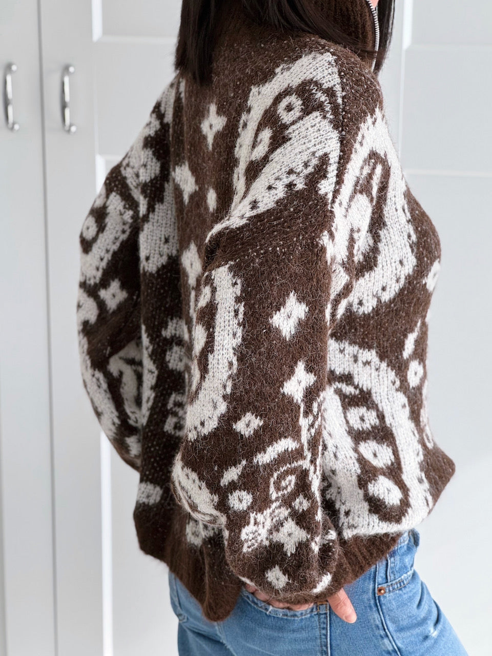 Pullover, Blumenmuster, Schoko