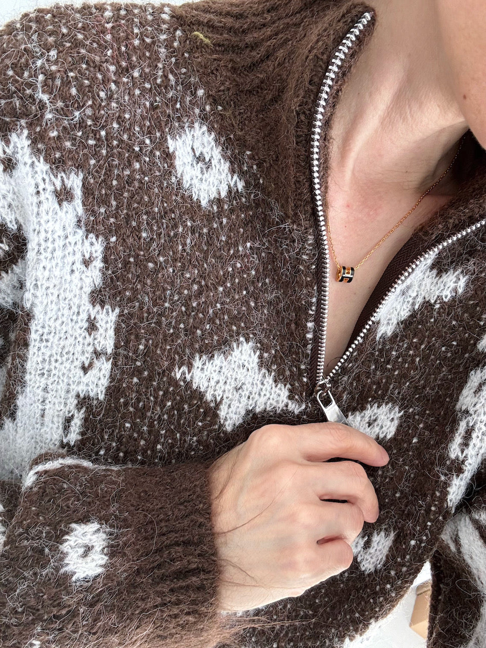 Pullover, Blumenmuster, Schoko