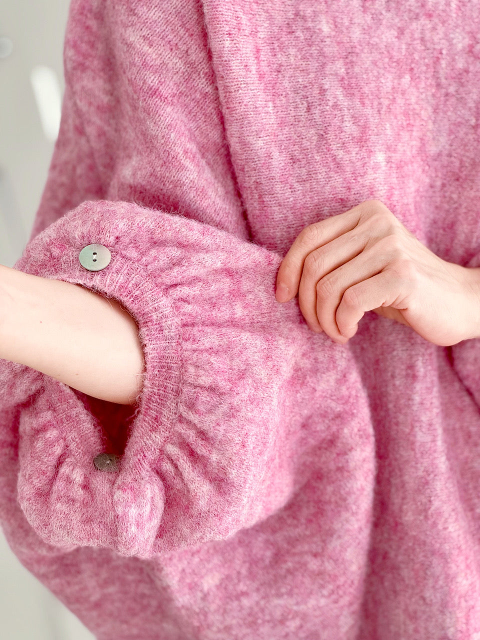 Oversize-Pullover mit Knopfärmeln, 4 Farben