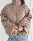 Steppjacke mit Rüschenmanschetten