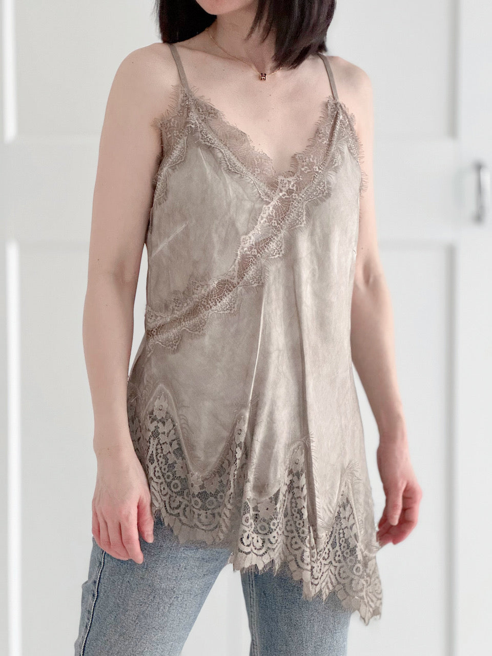 seidiges Spitzentop, 4 Farben