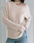 Pullover mit Cut-Out Ausschnitt, 4 Farben