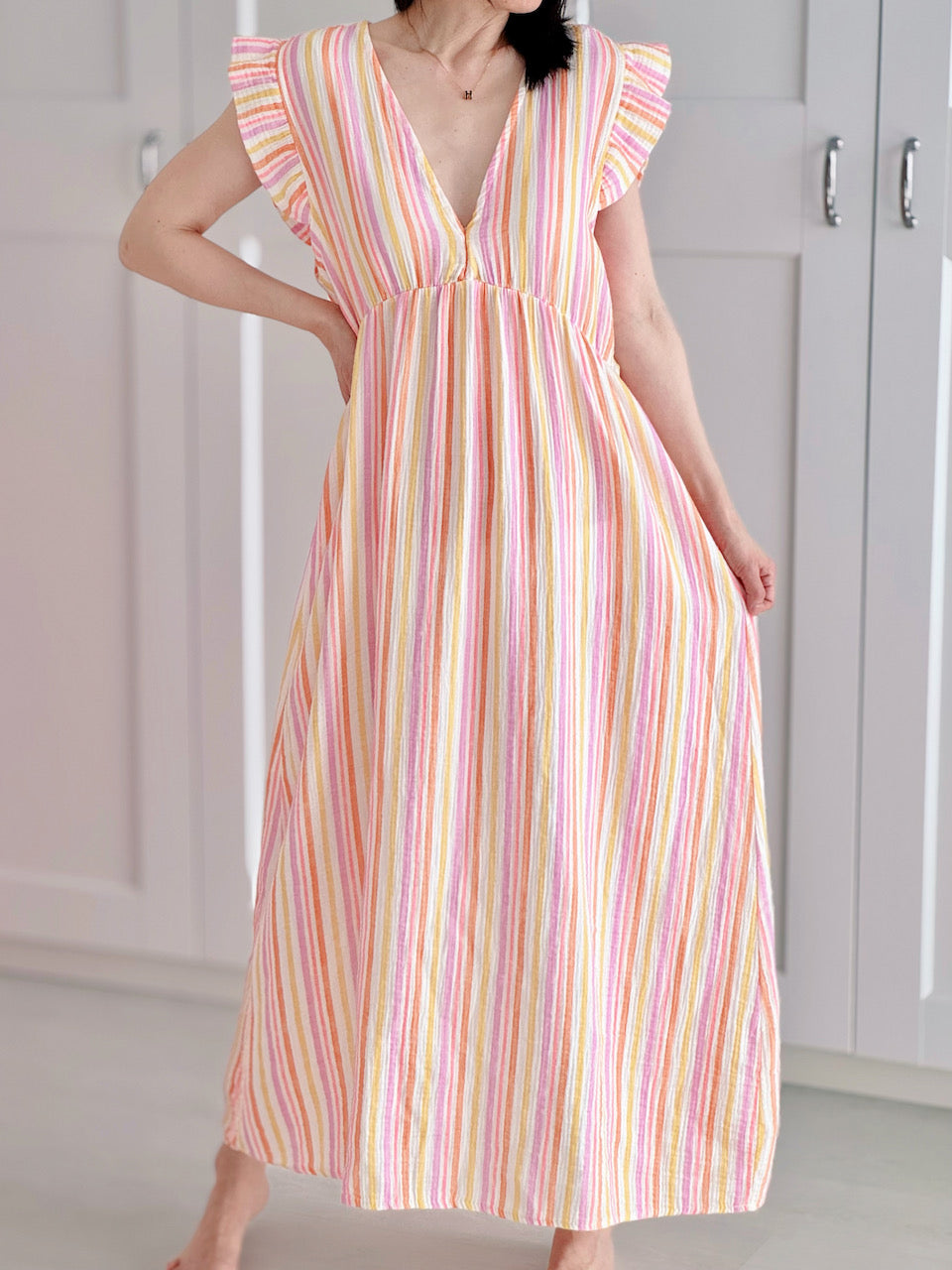 Musselin Kleid, rückenfrei, ärmellos, bunte Streifen, 3 Farben