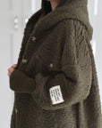 Teddy-Mantel, Patch & Kapuze, Khaki