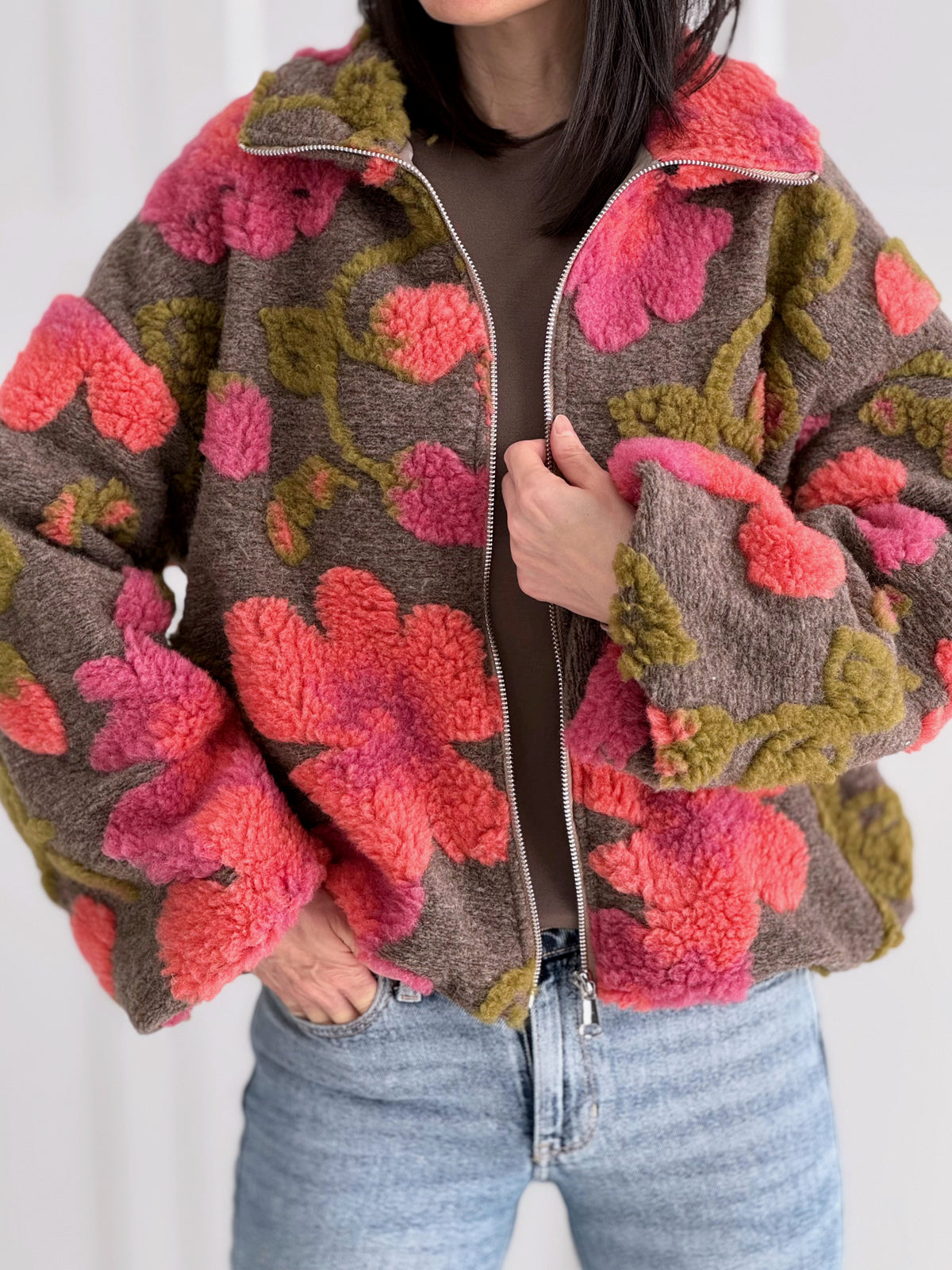 Teddyjacke, 3D-Blumen, Rosa-Taupe