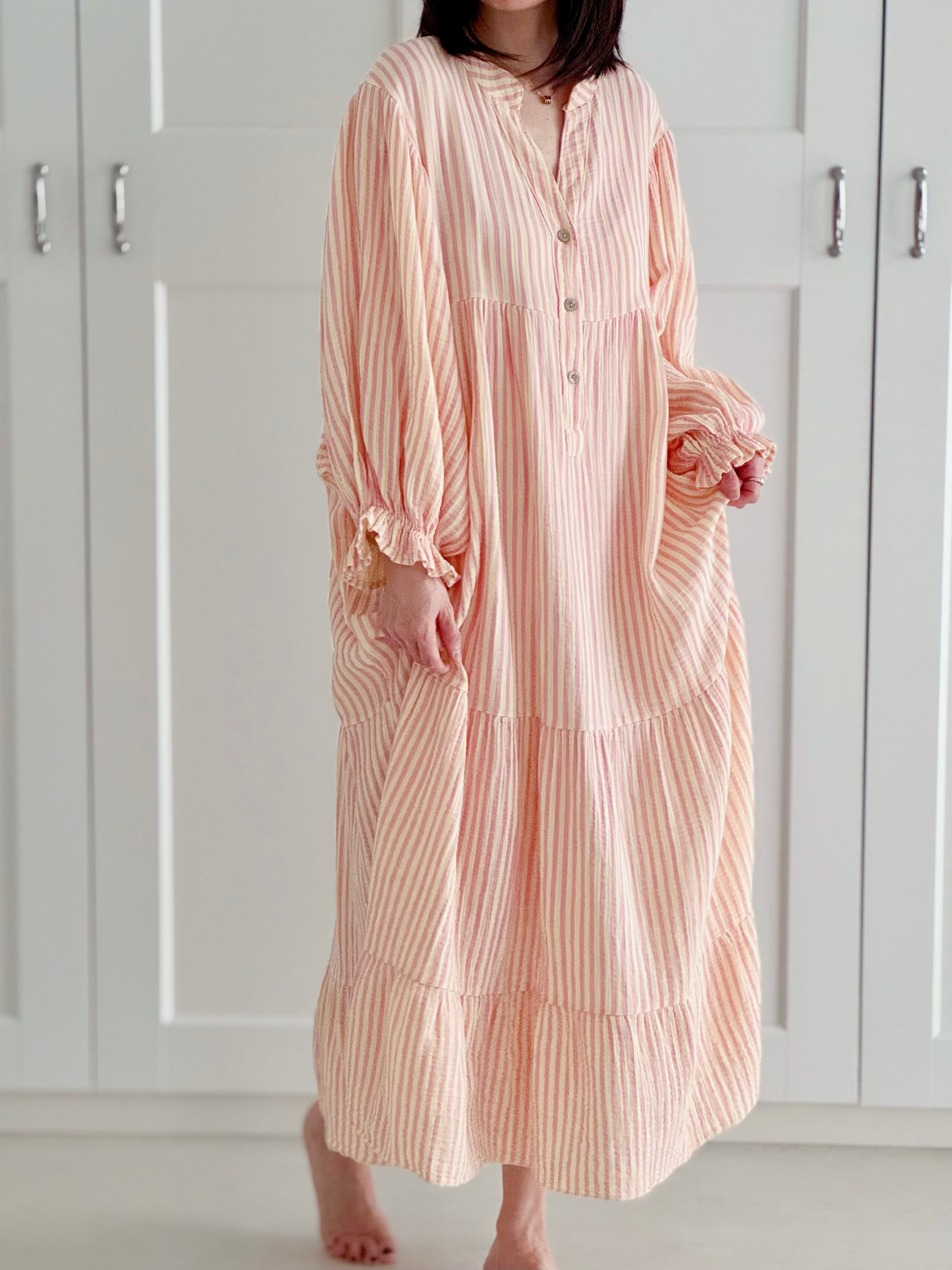 Musselin Kleid, Neon-Streifen, Rüschen, 4 Farben