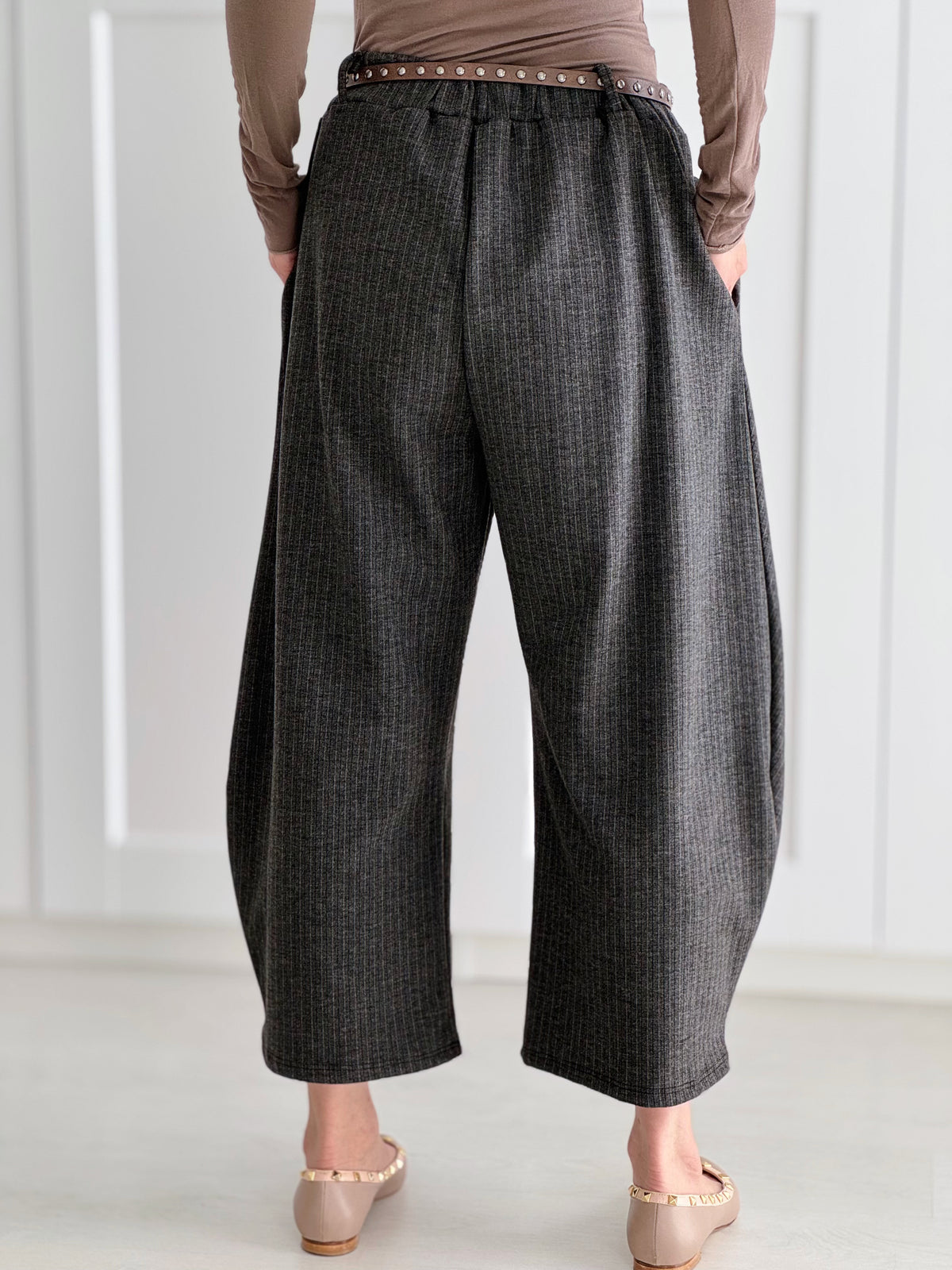 Marlene-Hose mit Wickeldetails, Grau