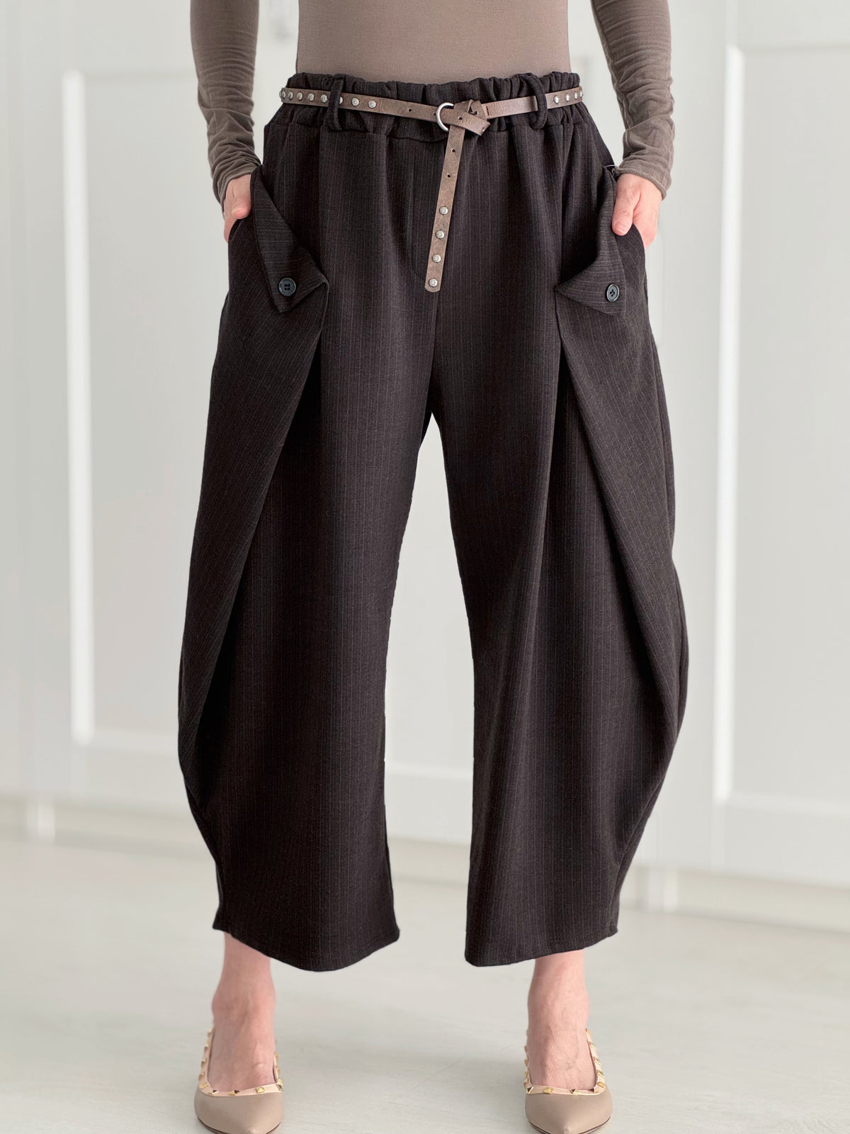Marlene-Hose mit Wickeldetails, Schoko