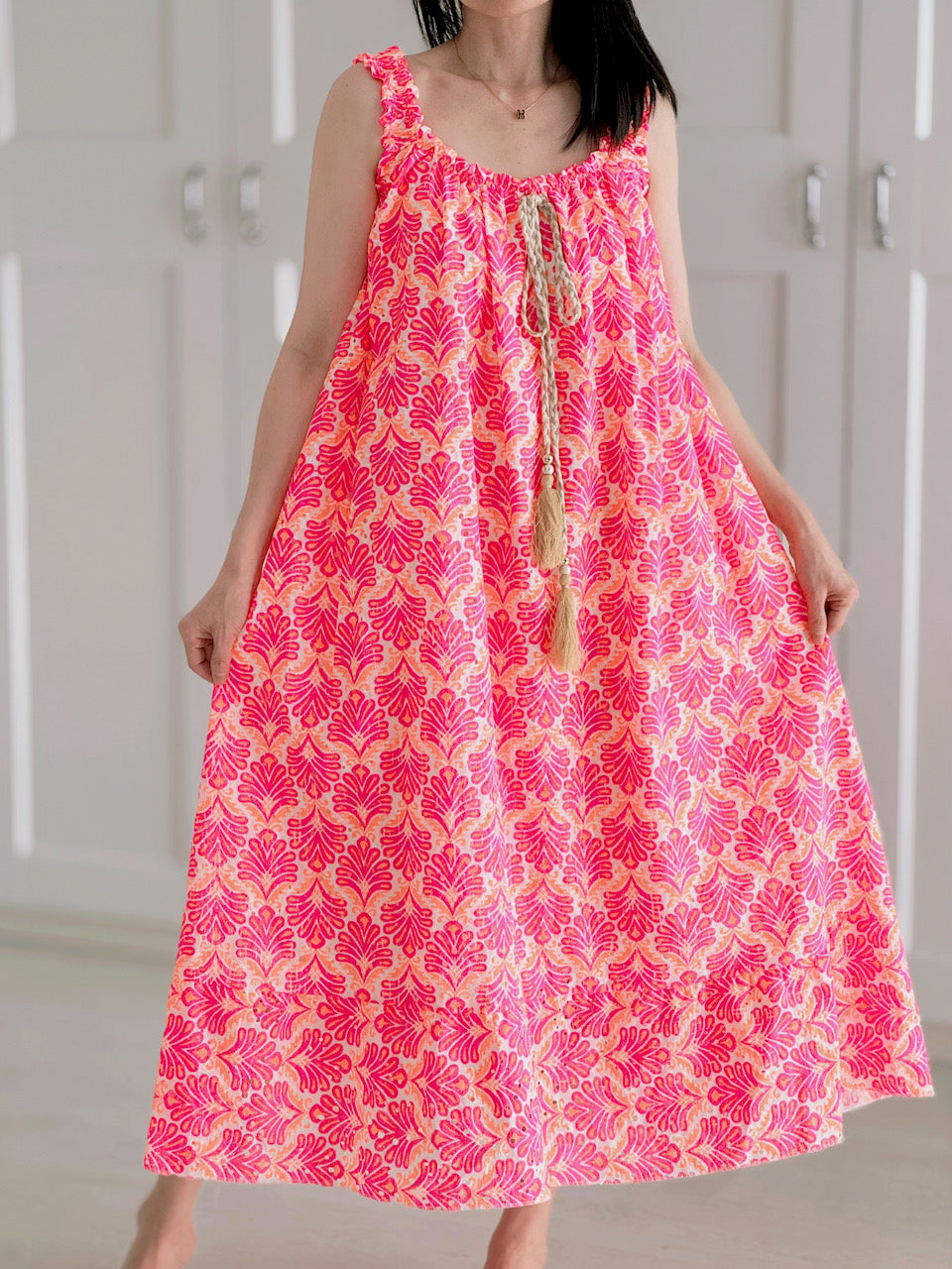Boho-Kleid, Palmblätter, Neon-Pink
