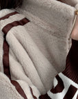 Kunstfell-Jacke mit Strickärmeln, Beige