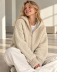 Bouclé Jacke, mit Kapuze, Cremeweiß