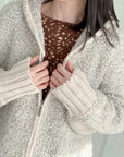 Bouclé Jacke, mit Kapuze, Beige