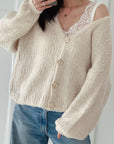 Strickjacke, Zierknöpfen, Flauschi, 3 Farben
