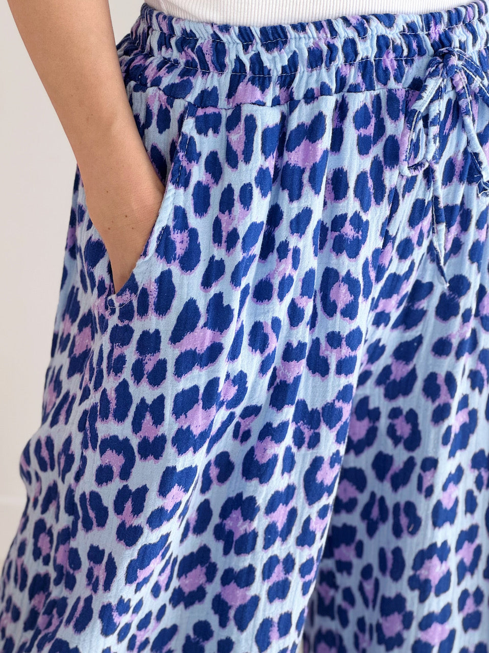 Musselin Hose, Wild-Leo, Lavendel