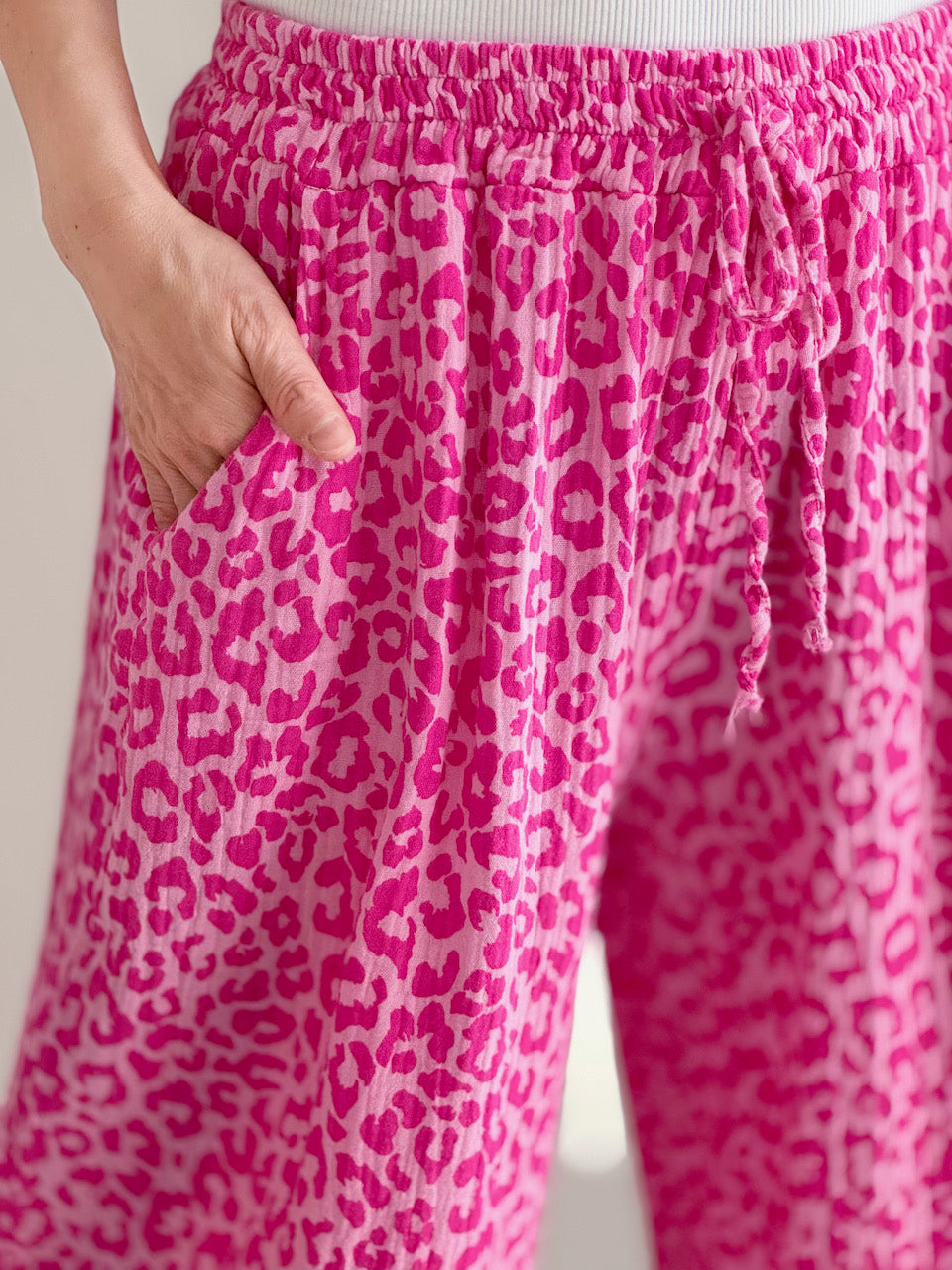 Musselin Hose, Leo, Hotpink