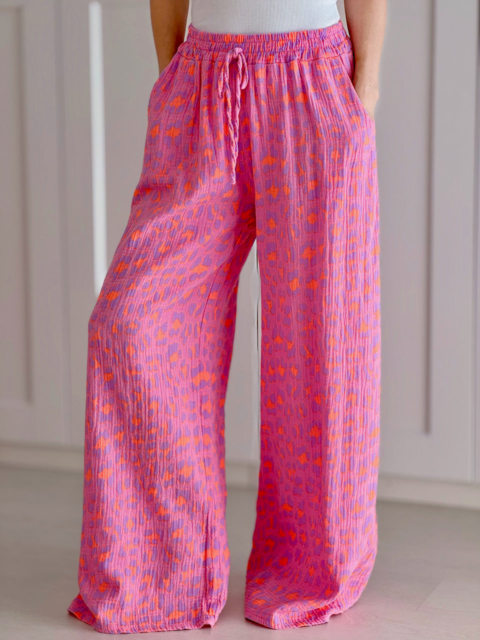 Musselin Hose, Wild-Leo, Neon-Violett