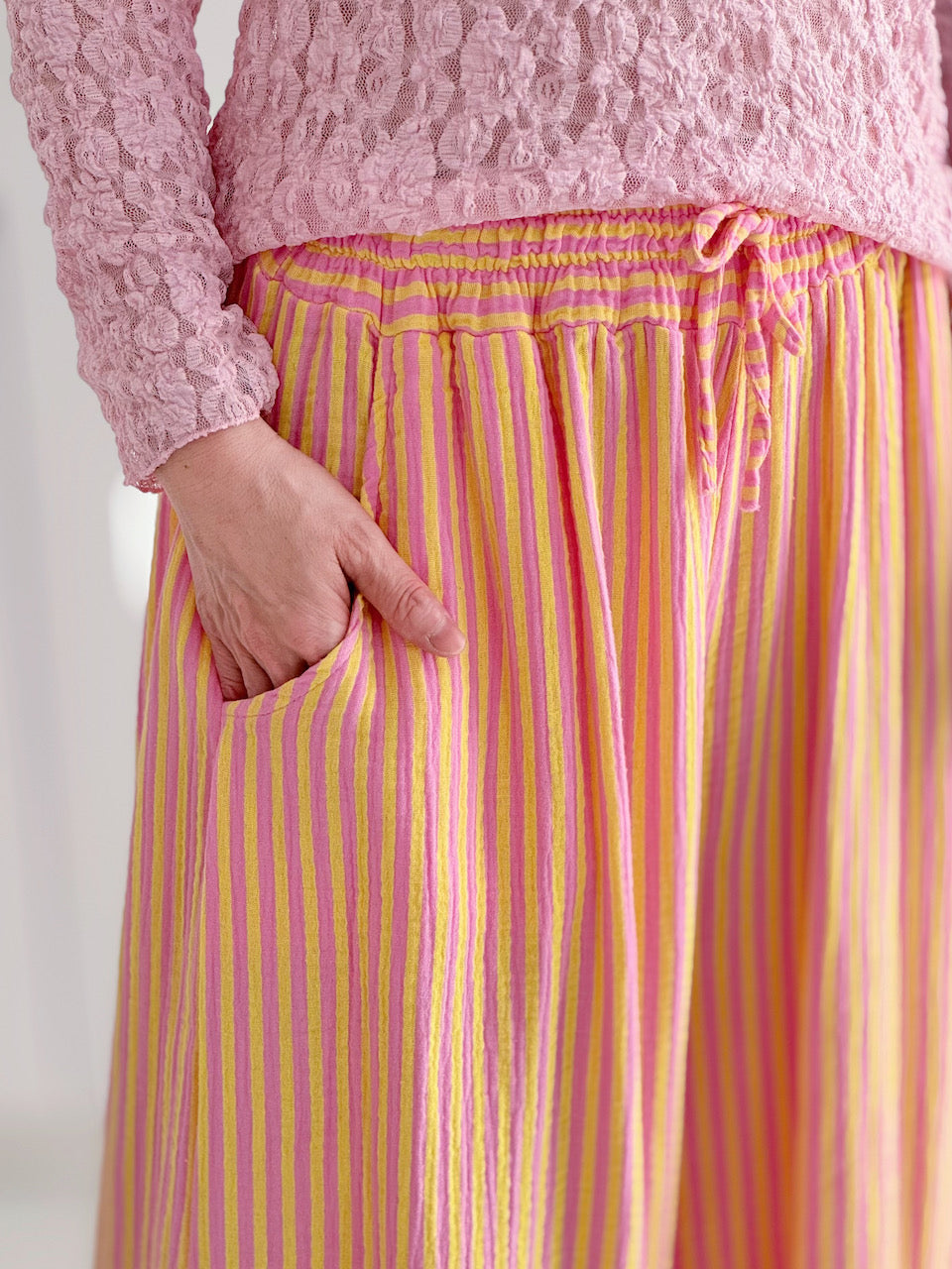 Musselin Hose, Streifen, Gelb-Rosa