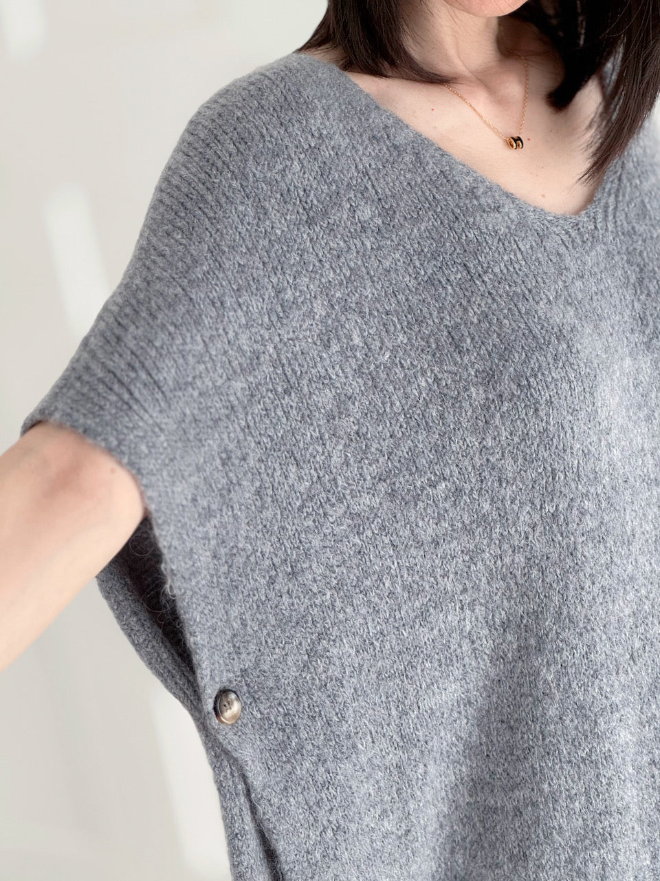 Oversize Pullunder, Mohair, Knopfdetail, Grau