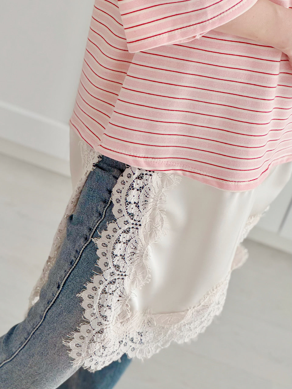 T-Shirt mit Spitzenbesatz, Streifen, 3 Farben