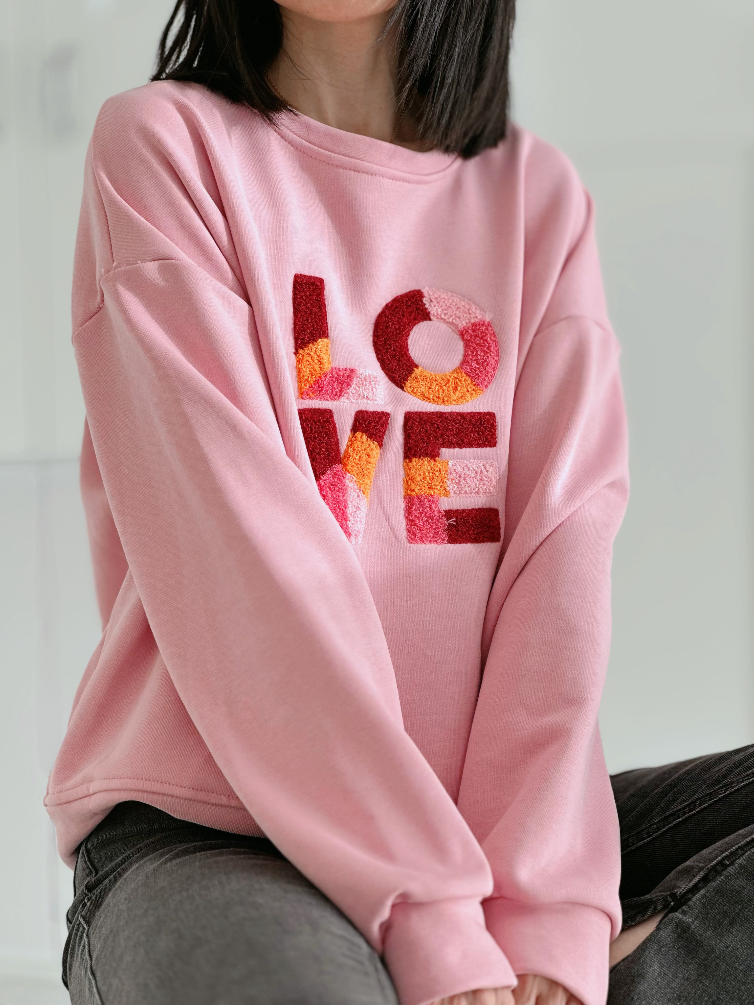 Sweatshirt, LOVE