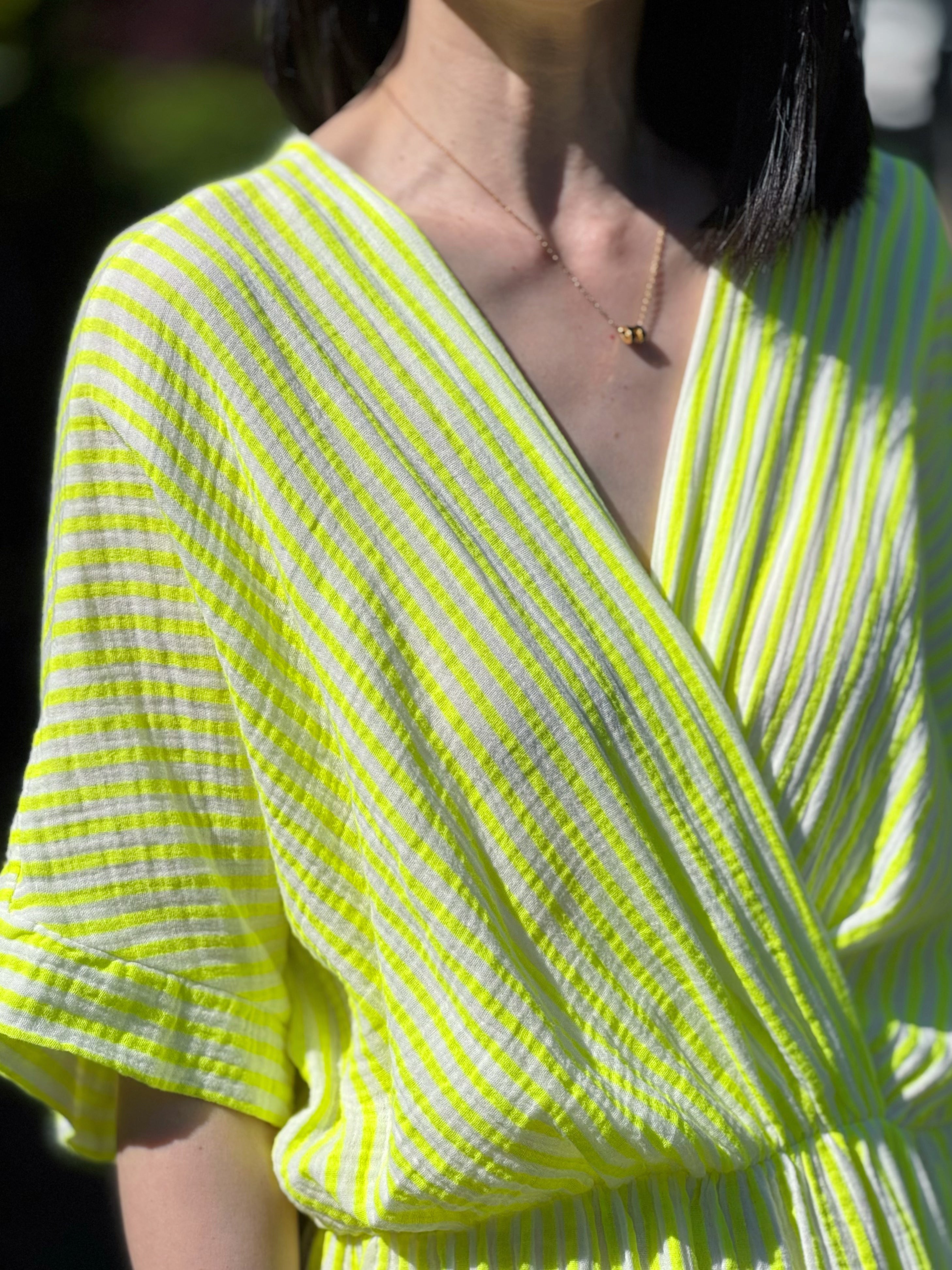 Musselin Wickelkleid, Neon-Streifen, 3 Farben